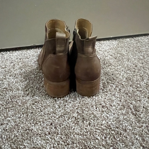 Korks Thyone leather size 8.5M booties - Picture 3 of 9